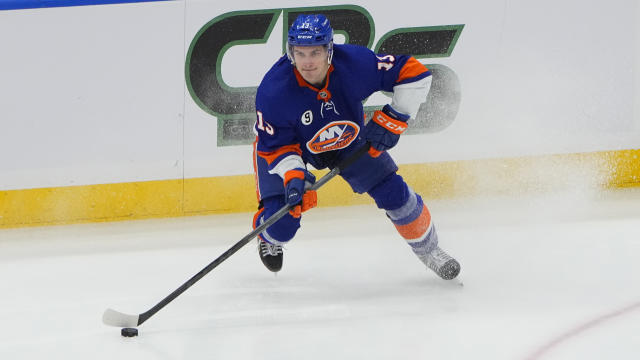 En åtteårig langsiktig avtale for Barzal